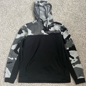 Men’s Nike hoodie